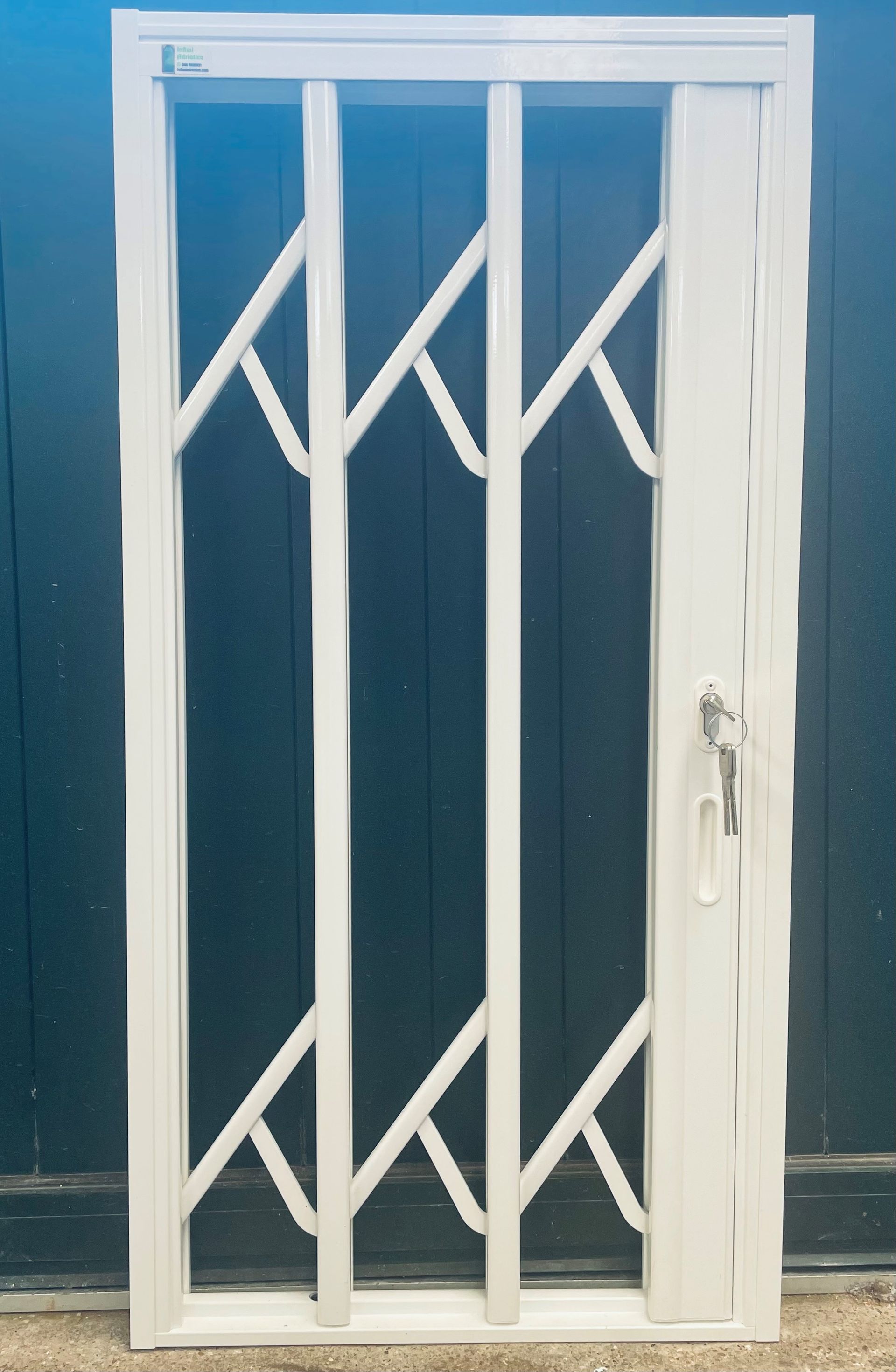 cancelletto ad anta a doppio snodo