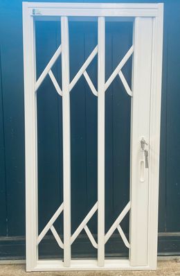 cancelletto ad anta a doppio snodo