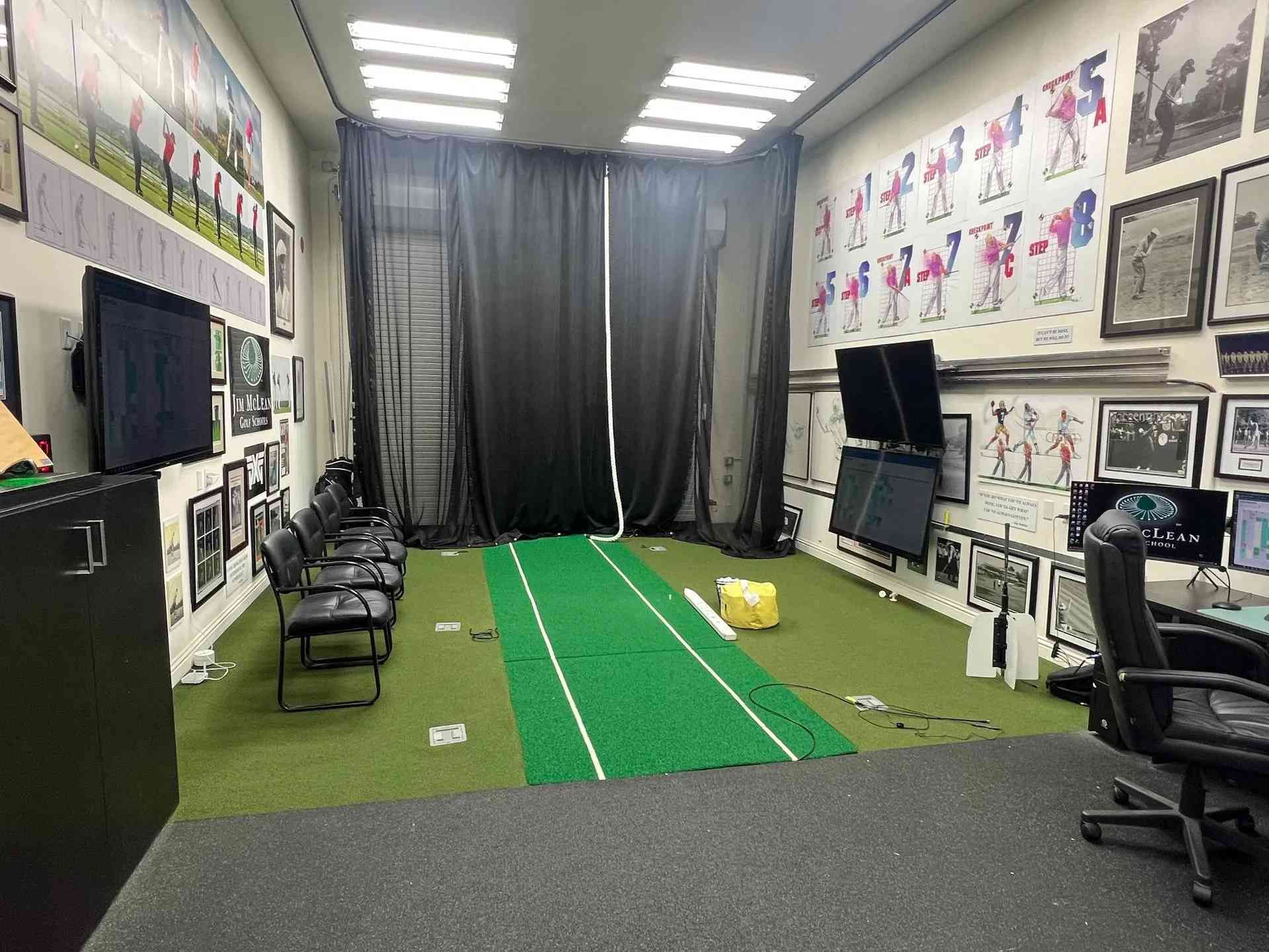 Julio Nutt teaching at Jim McLean golf school