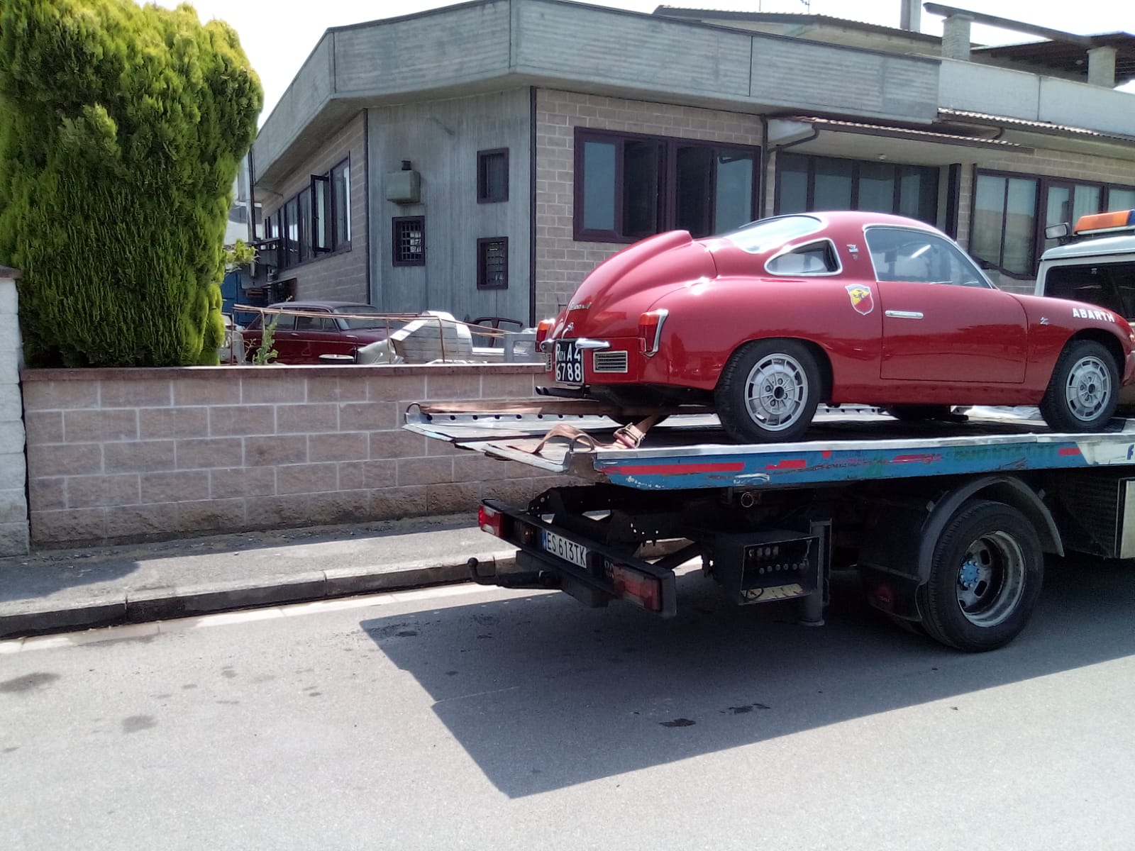 auto su carroattrezzi