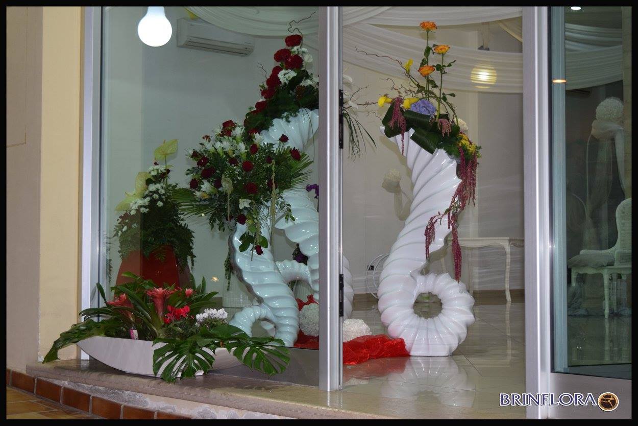 Negozio per allestimenti floreali e addobbi funebri