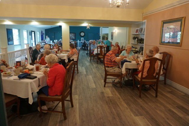 Dining Hall at Innisfree Senior Living