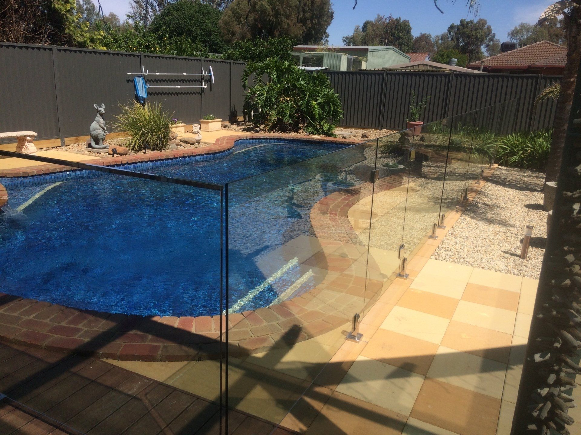 Glass Pool Fencing Shepparton, Yarrawonga, Wangaratta, Seymour, Mansfield, Benalla, Wagga.. Northern Victoria