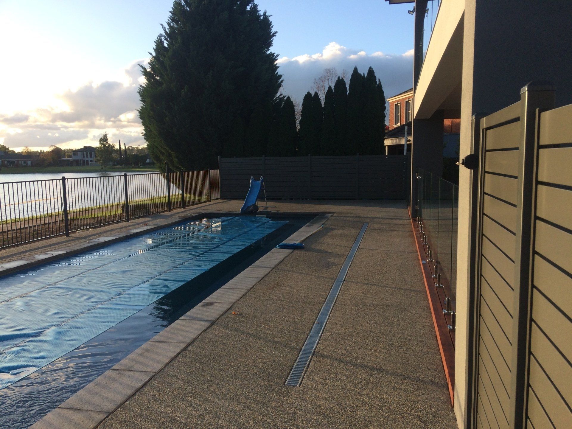 Glass Pool Fencing Shepparton, Yarrawonga, Wangaratta, Seymour, Mansfield, Benalla, Wagga.. Northern Victoria