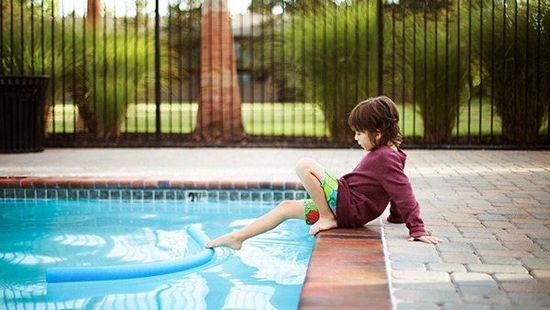 Glass Pool Fencing Shepparton, Yarrawonga, Wangaratta, Seymour, Mansfield, Benalla, Wagga.. Northern Victoria