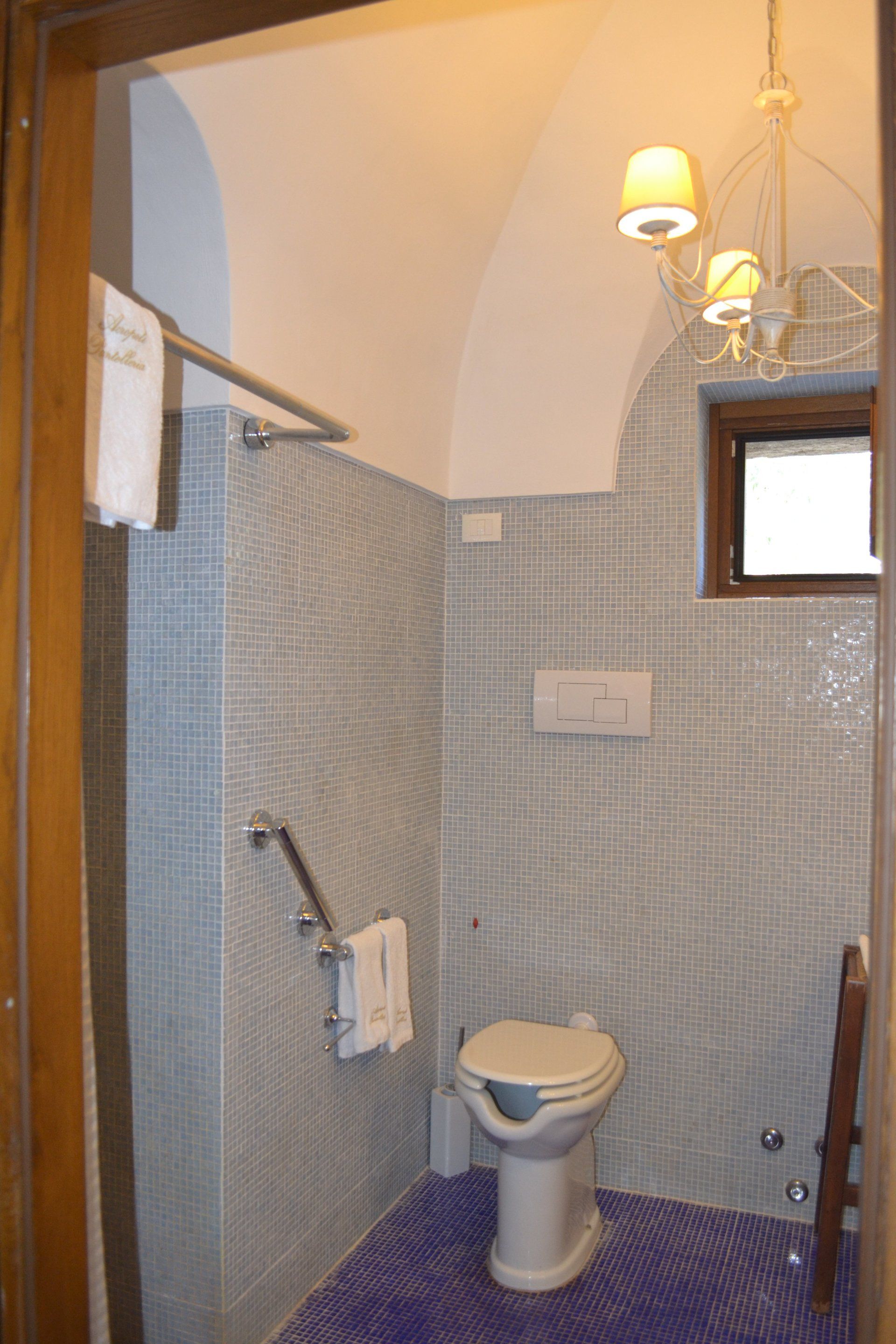 Salle de bain de la suite- dammuso turchese