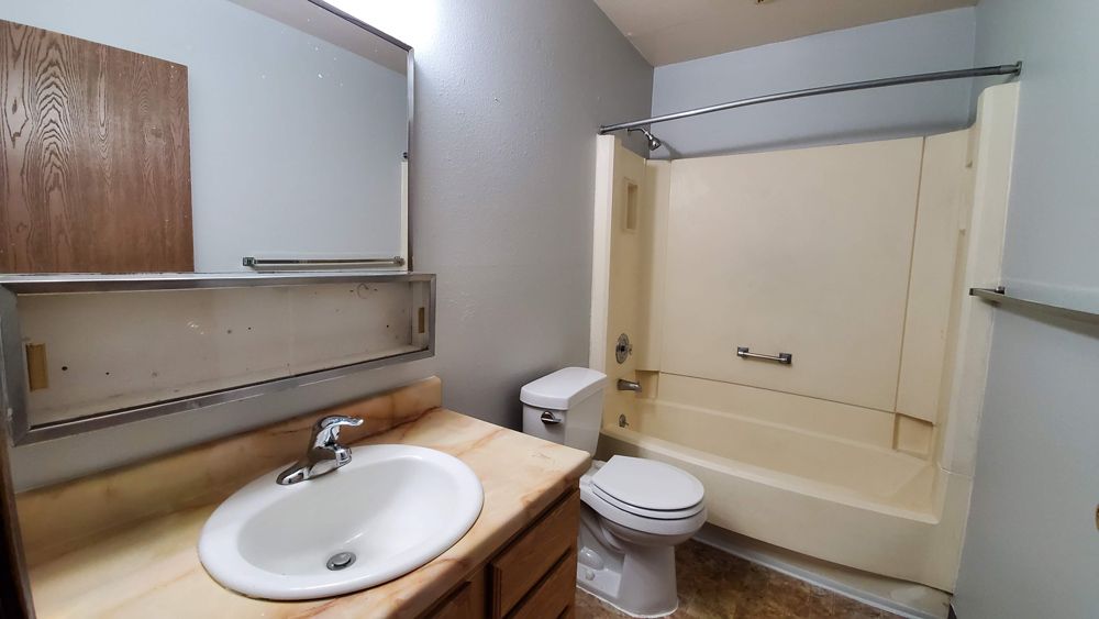 Bathroom With Bathtub — Fairbanks, AK — Ben Lomond Inc