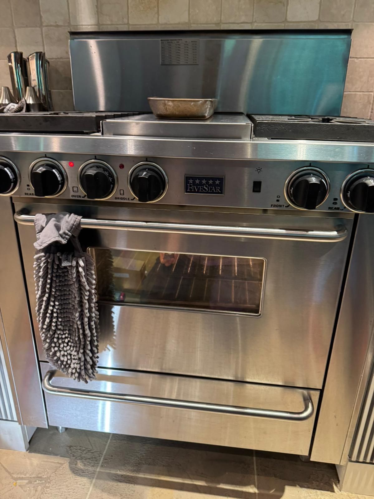 Stainless steal oven in Victoria BC