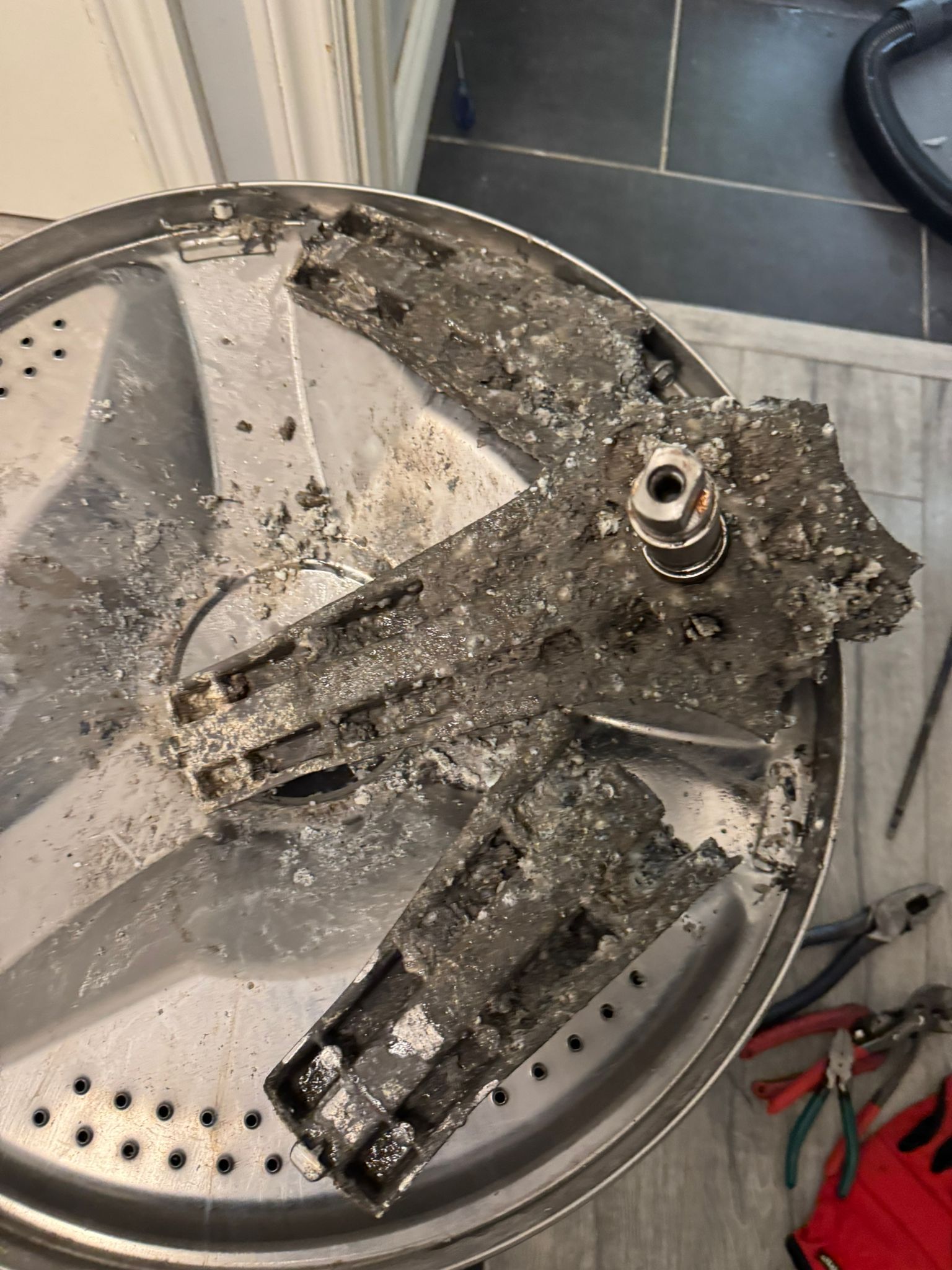 Gunked up stove element fixed by 5 Star Appliance Repair in Victoria BC