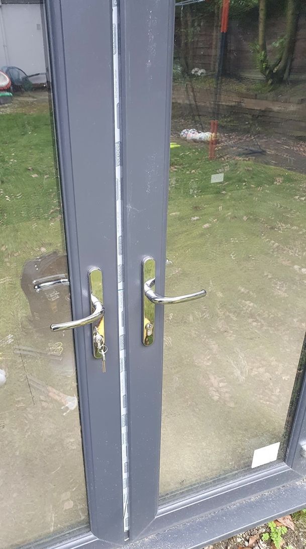 lock and handle change