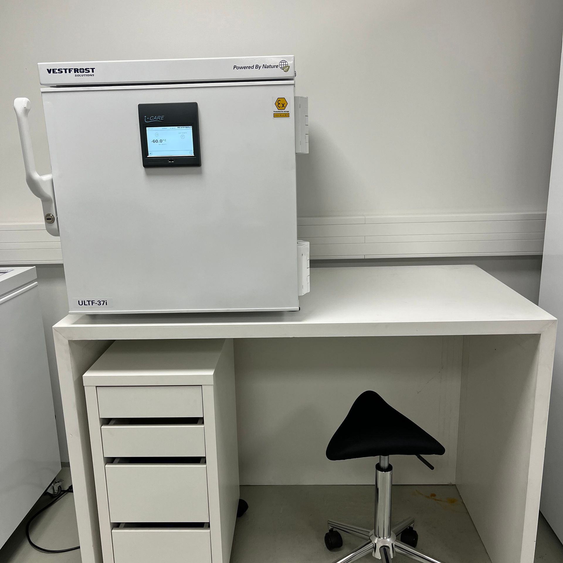 Laboratoriefrysere og -kjøleskap