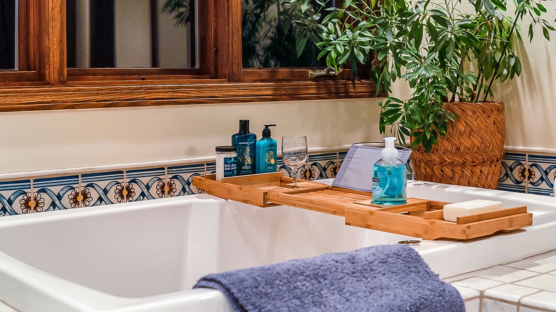 Home Staging Bath Accessories