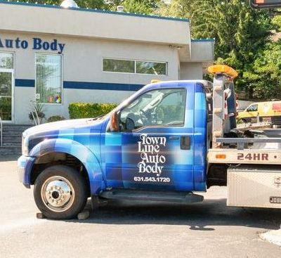 Towing offered at Town Line Auto Body in Smithtown, NY