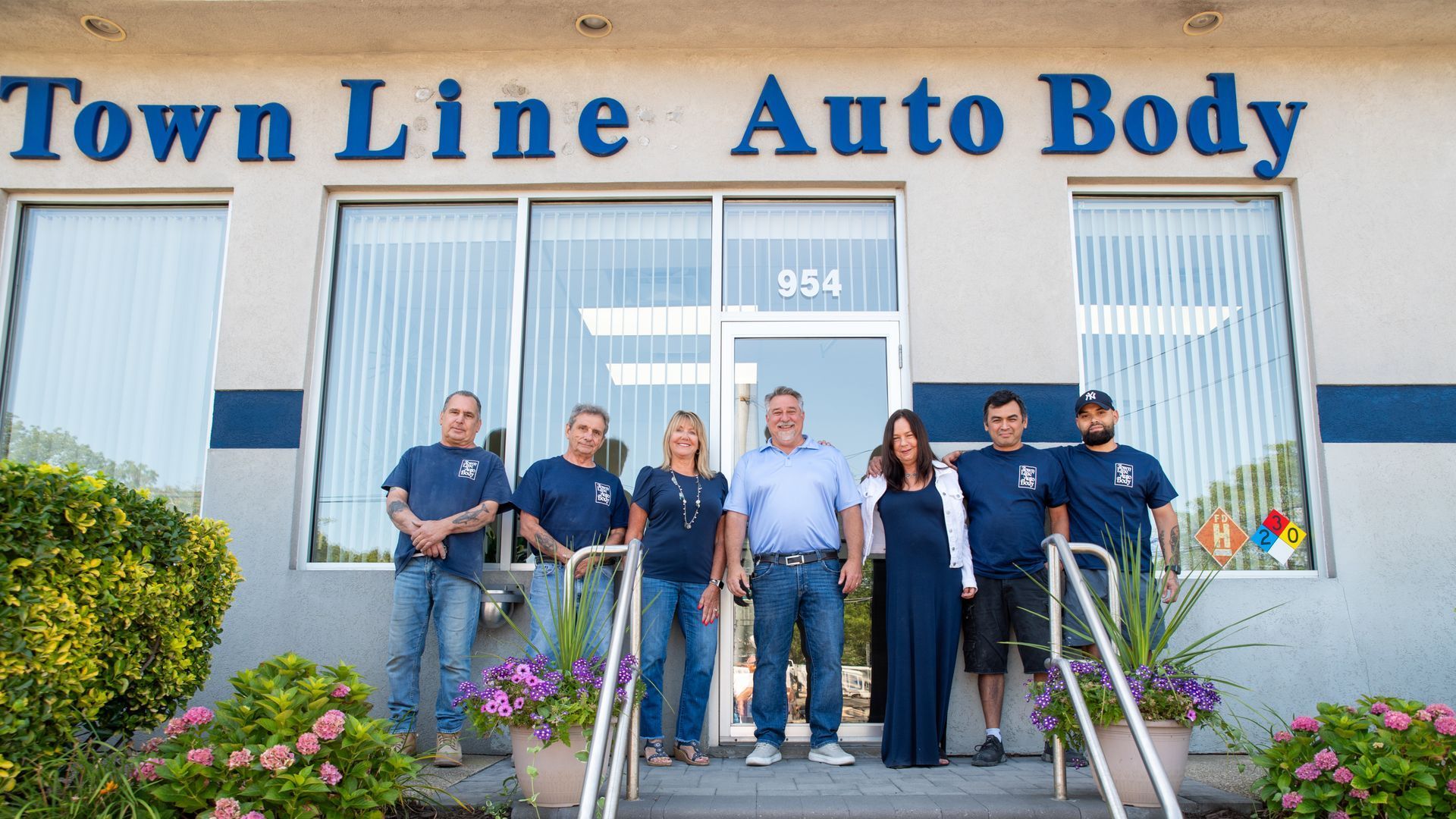 Town Line Auto Body Team