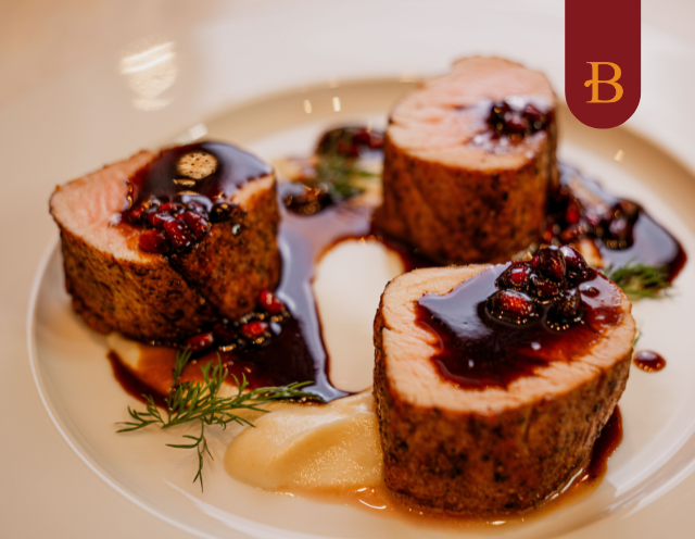 Medalhão de Filé Mignon Suíno com Molho de Romã