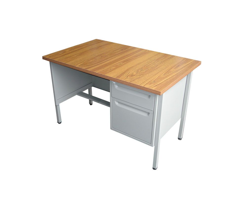 Escritorio de oficina con tablero de madera y estructura metálica gris. Incluye cajón.