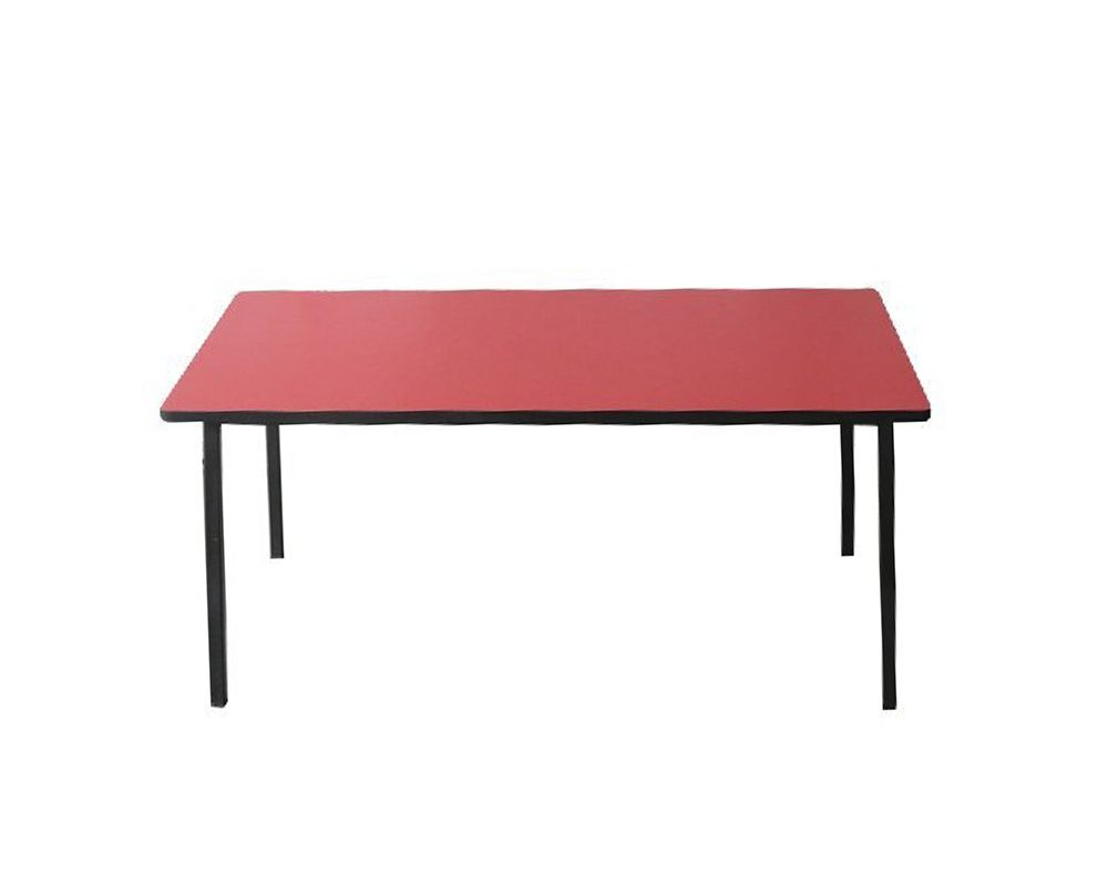 Mesa rectangular roja con patas negras, aislada sobre fondo blanco.