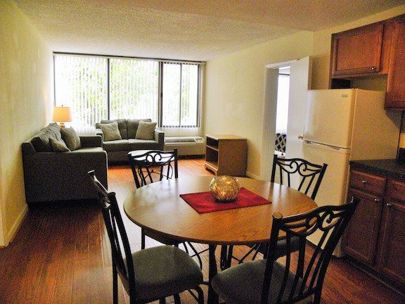 City Lofts Apartments Dining Room