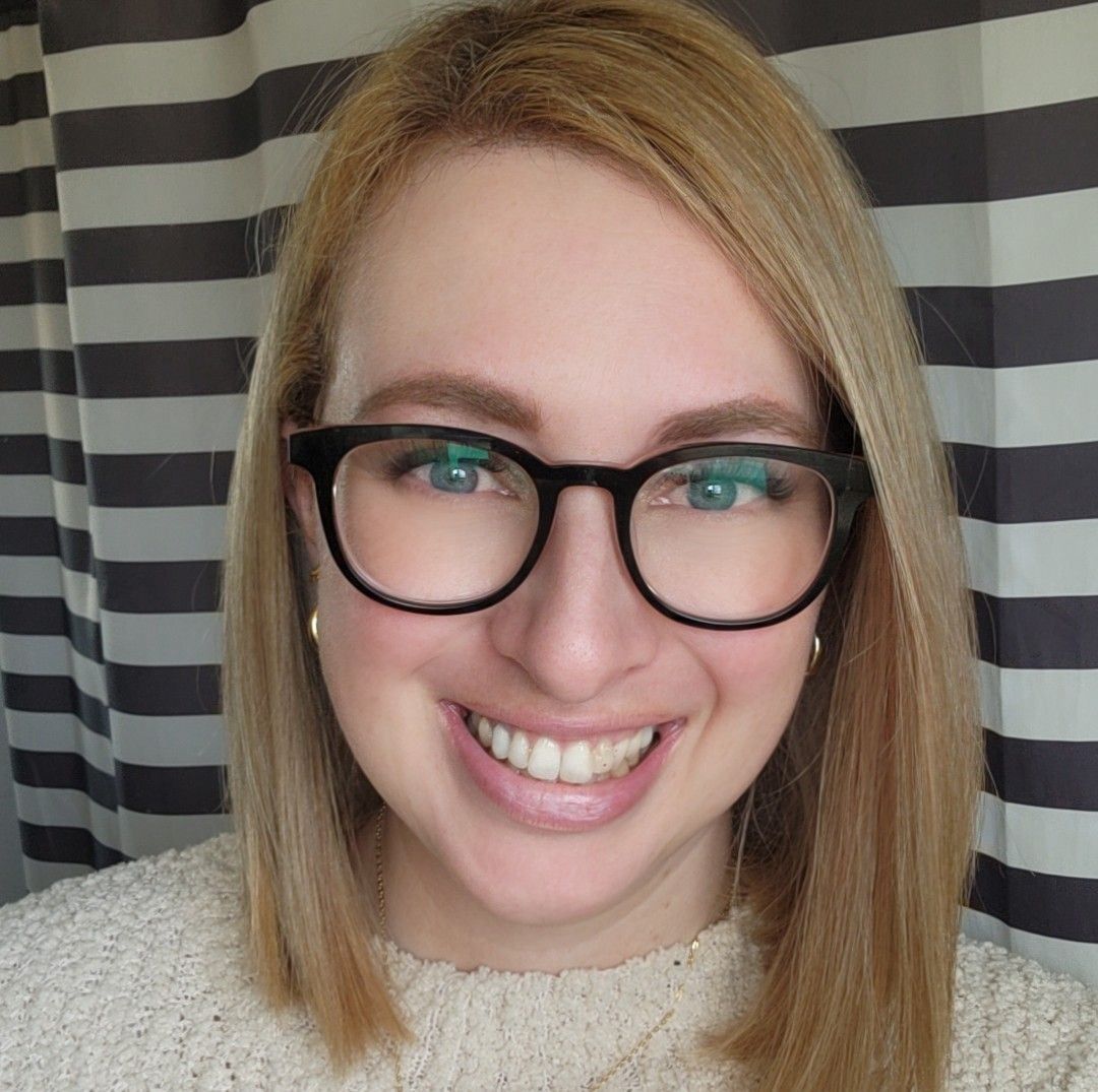 Abbi, licensed therapist at Compassionate Connections Counseling, providing compassionate support for individuals and couples.