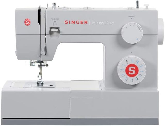 Bernette B05 Crafter 30 Stitch Mechanical Sewing Machine, Ext. Table,  1100SPM, 6 Feet, 2 LED sewing lights, Adjustable stitch density and presser  foot - New Low Price! at