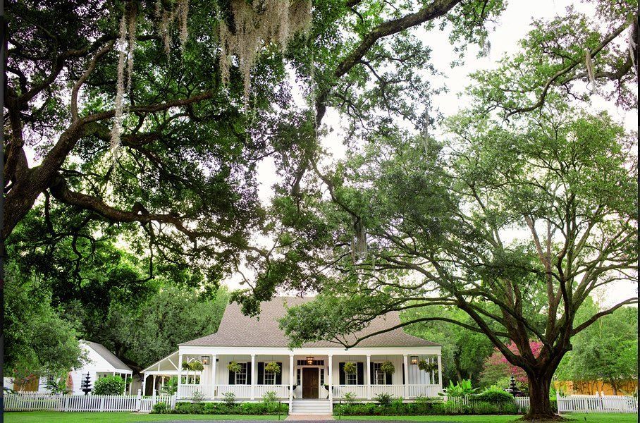 Outdoor Weddings and Receptions in South Louisiana