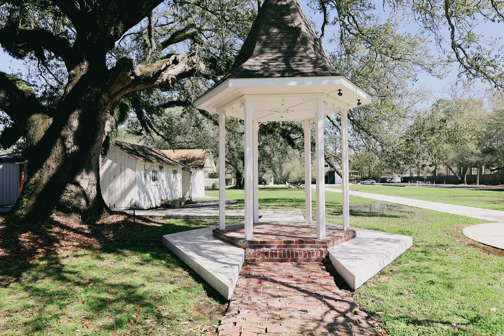 Louisiana Style Outdoor Weddings