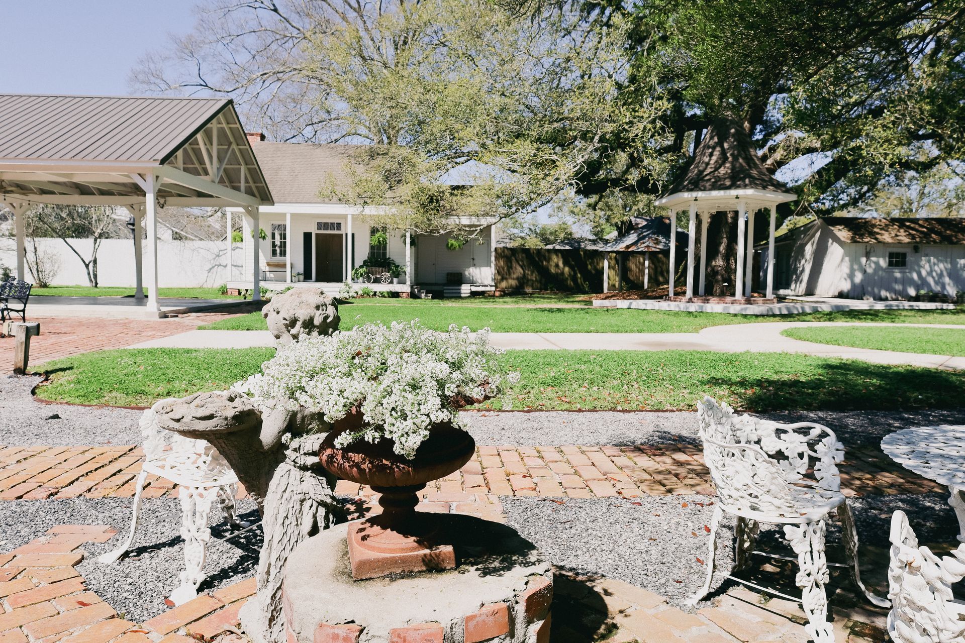 Outdoor Weddings and Receptions in South Louisiana