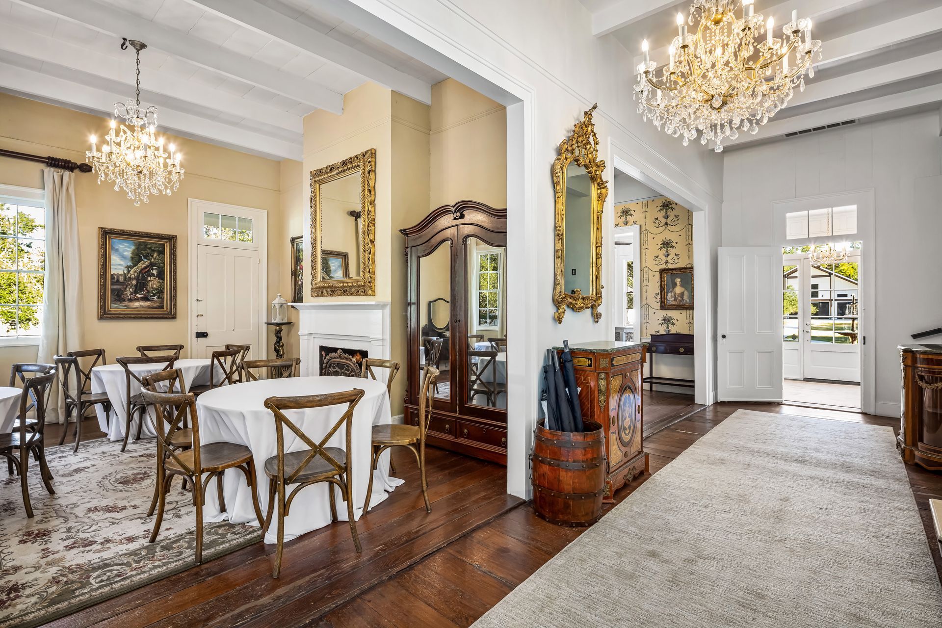 Traditional Weddings in Baton Rouge