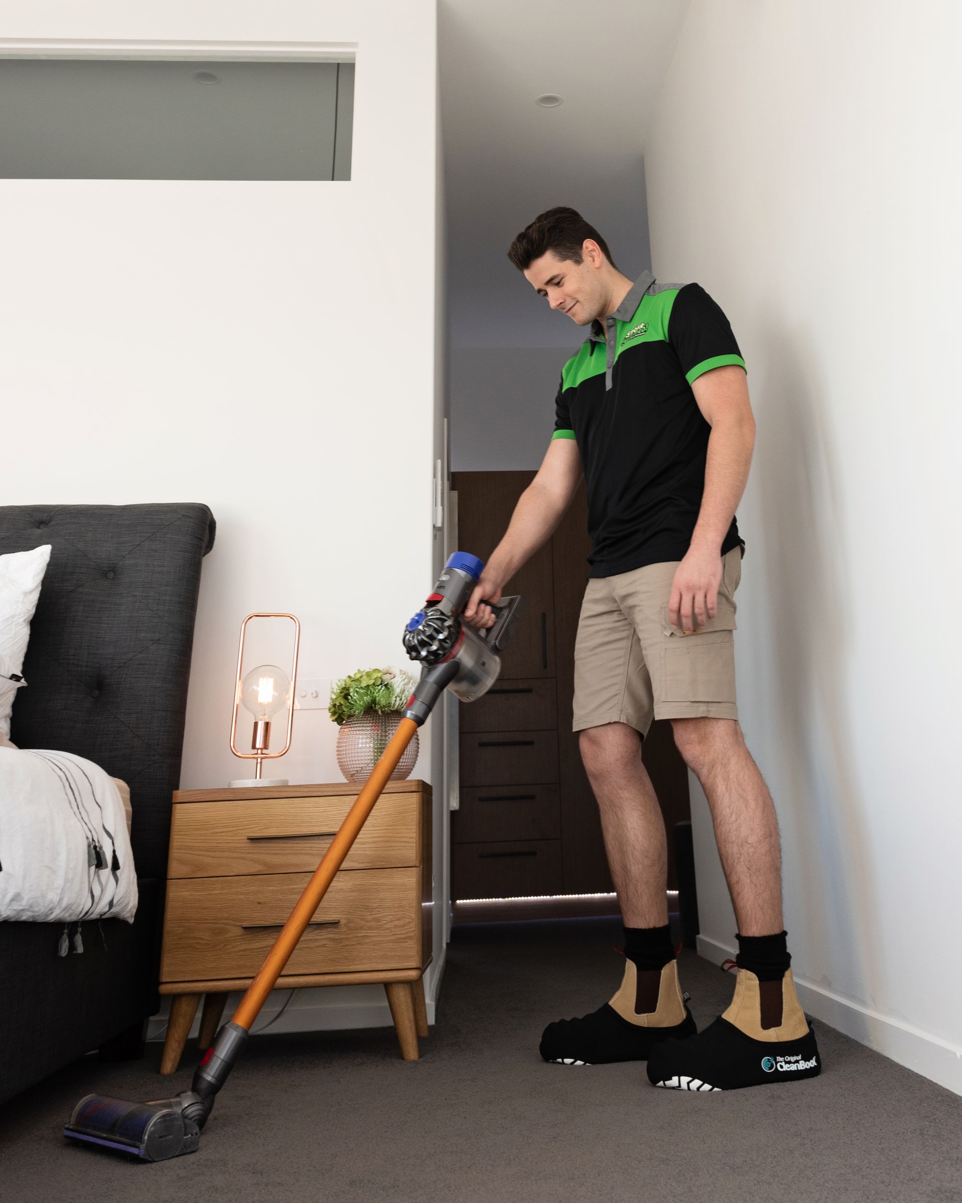 Clean Tidy Smoke Alarm Work Pelican Waters