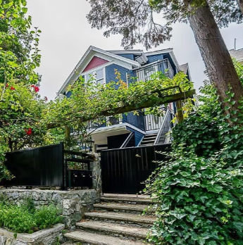 Mount Pleasant Townhouse