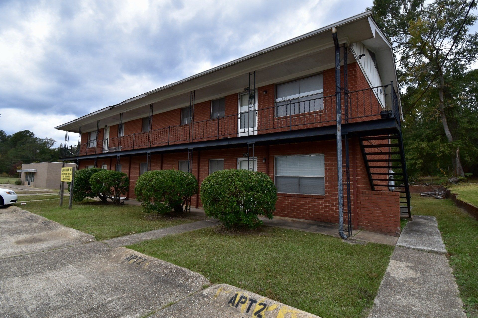 College Street Apartments