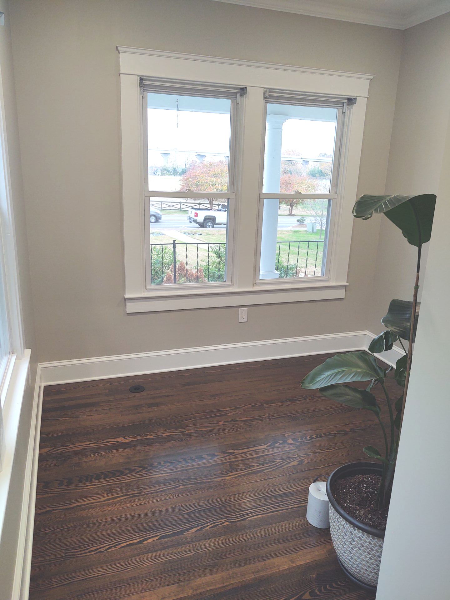 room showing new  hardwood floors