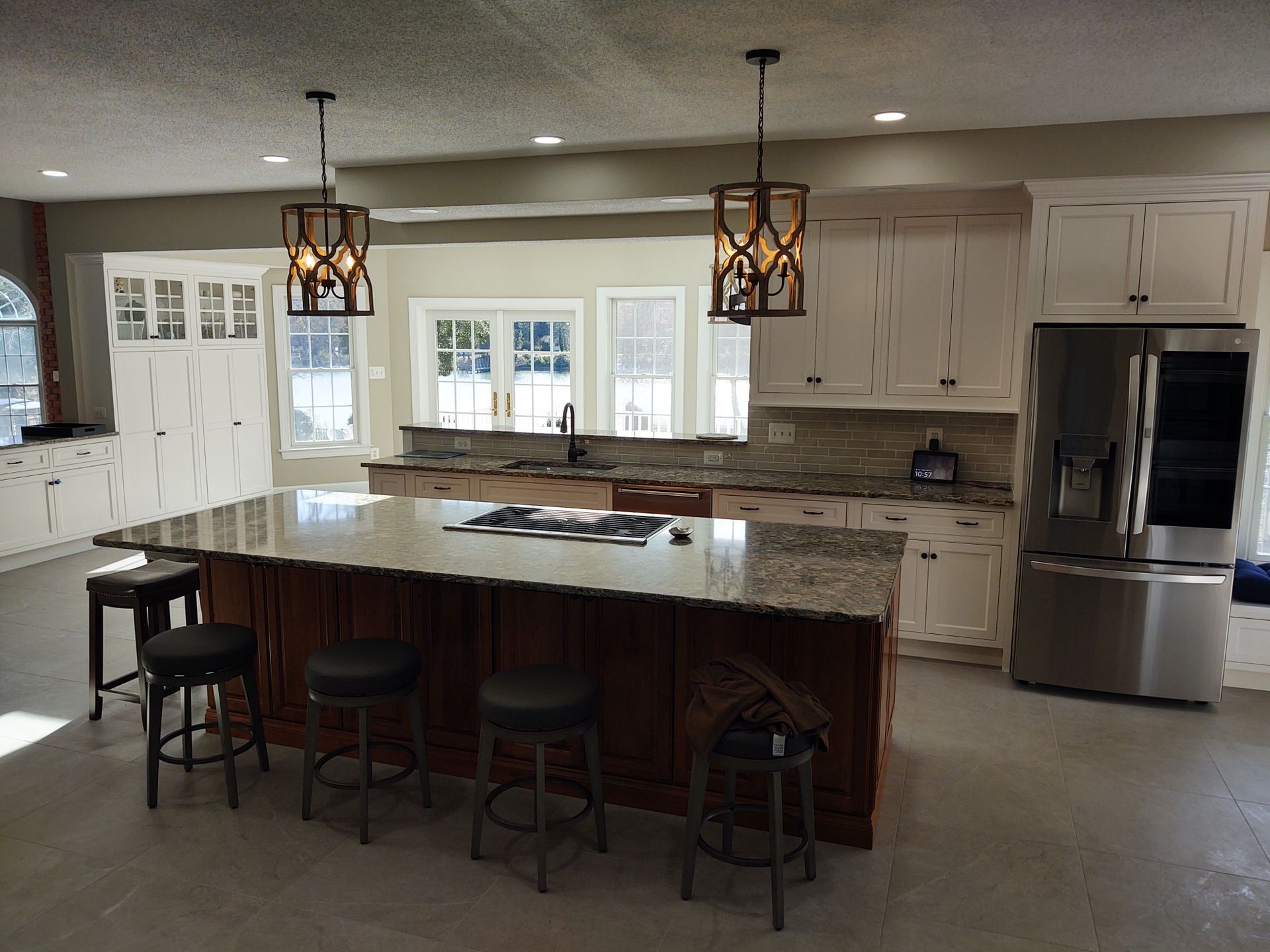 kitchen remodel, island with seating