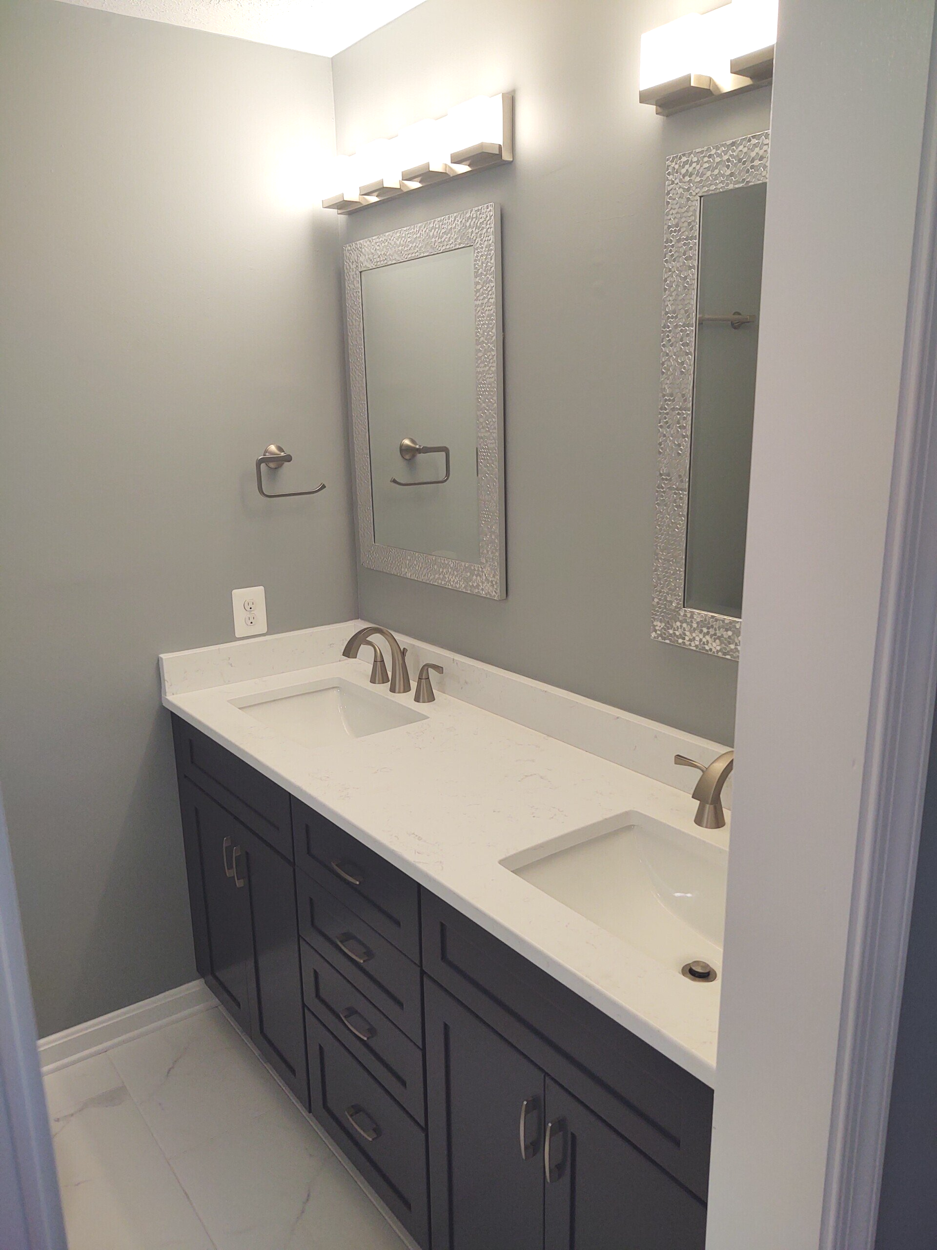 Bathroom Remodel counter with 2 sinks