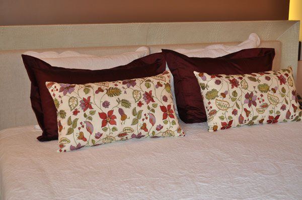 Almofadas na Mr. House Serviços & Decoração