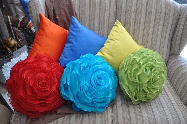 Almofadas na Mr. House Serviços & Decoração