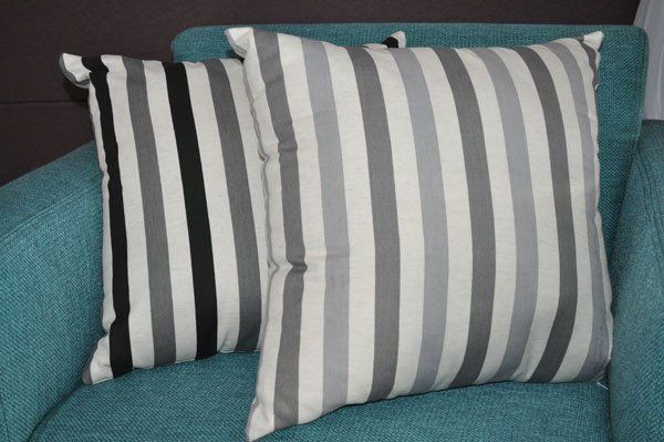 Almofadas na Mr. House Serviços & Decoração