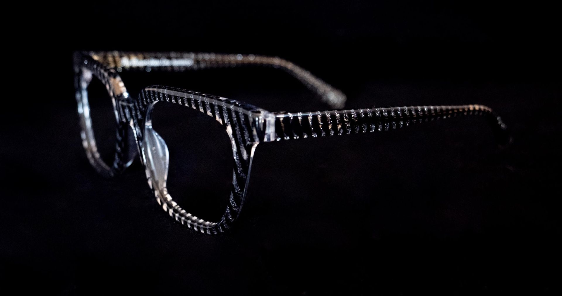 2025 01 The Light Harliquin Night Side