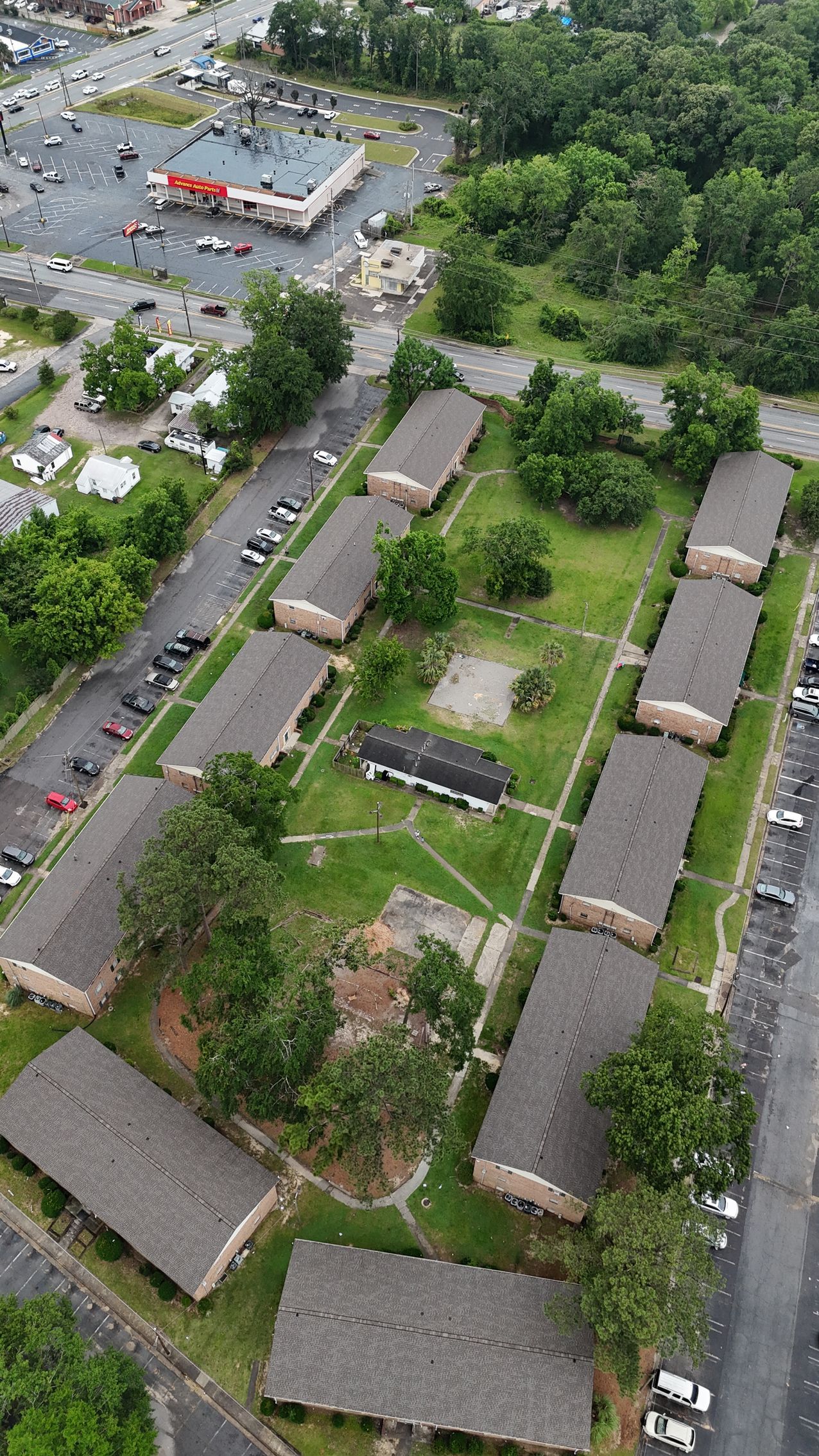 Apartment complex roof replacement in Augusta, Georgia