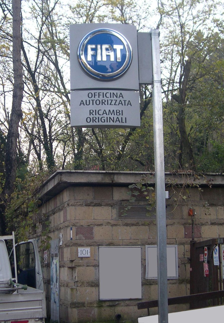 insegna Fiat