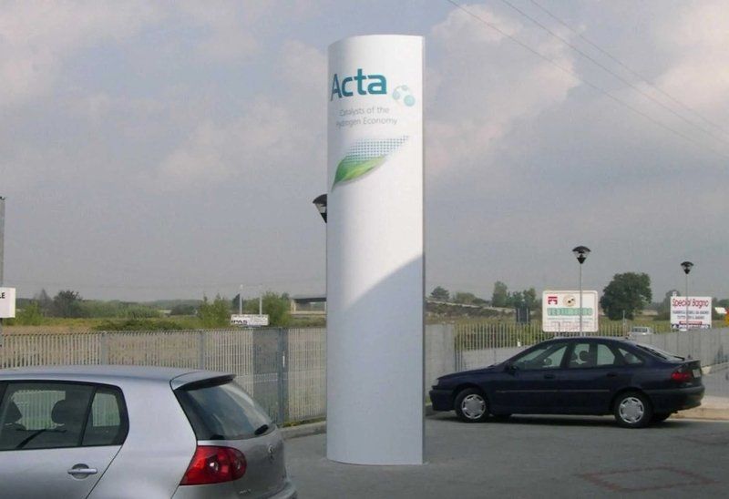 cartellone stradale per promozioni e indicazioni