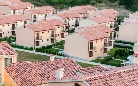 realizar mantenimiento de tejados en una comunidad de vecinos en Mérida