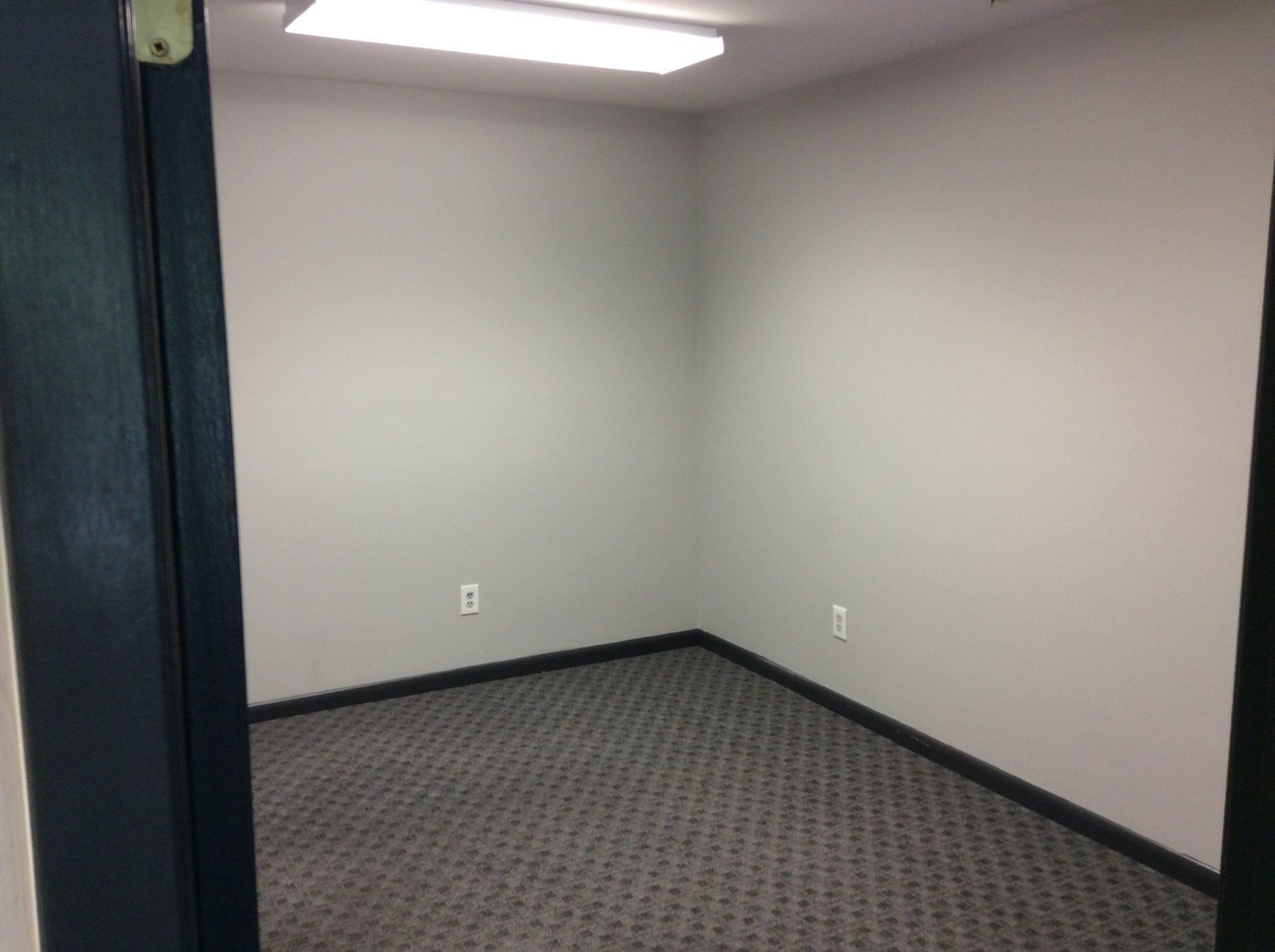 Office Condo Empty Room — Clifton, NJ — Evergreen Commercial Real Estate Brokers Inc
