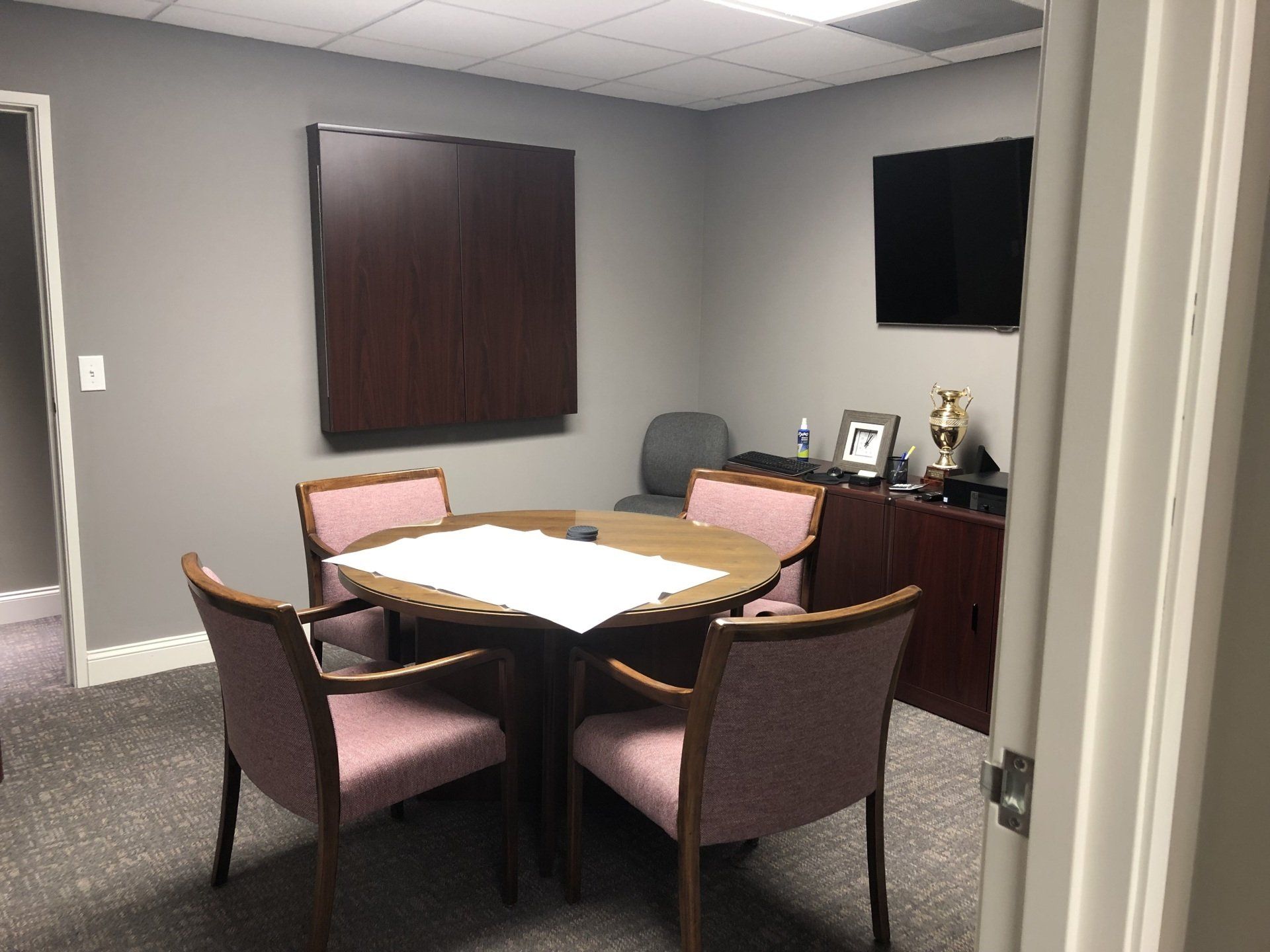 Fairfield Conference Room — Clifton, NJ — Evergreen Commercial Real Estate Brokers Inc