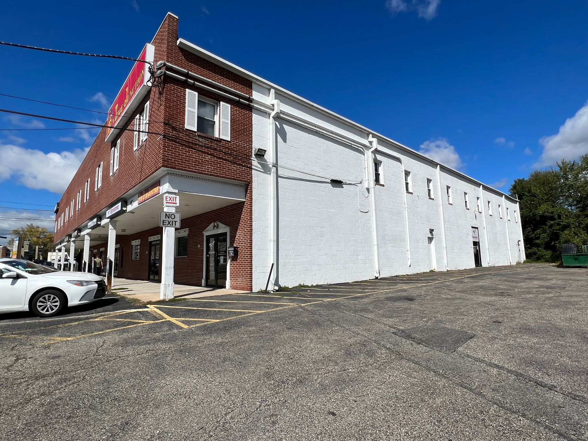 Signage For Stores — Clifton, NJ — Evergreen Commercial Real Estate Brokers Inc