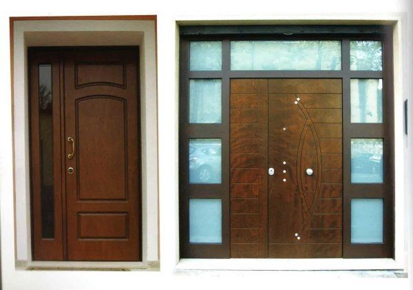 esempi di porte blindate in legno e alluminio