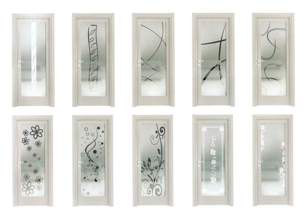 Esposizione di porte in cristallo