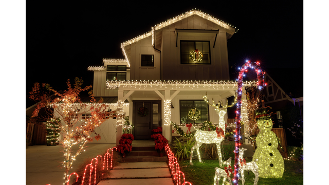 How to hang up Christmas Lights