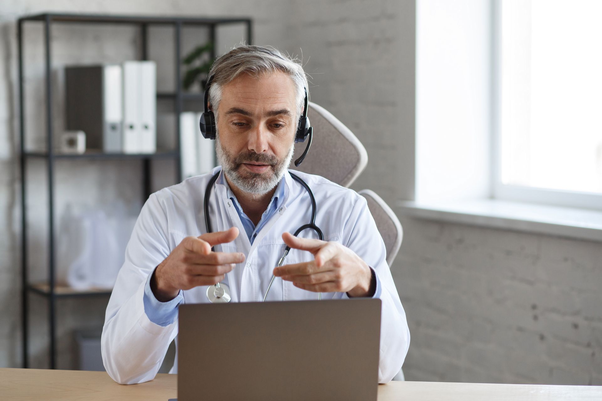 Oftalmologista por telemedicina