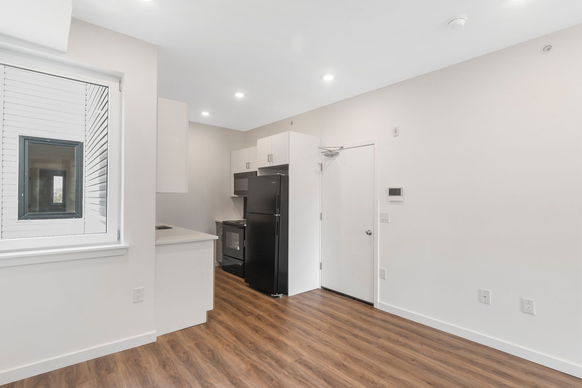 Interior Photo of 54th Street